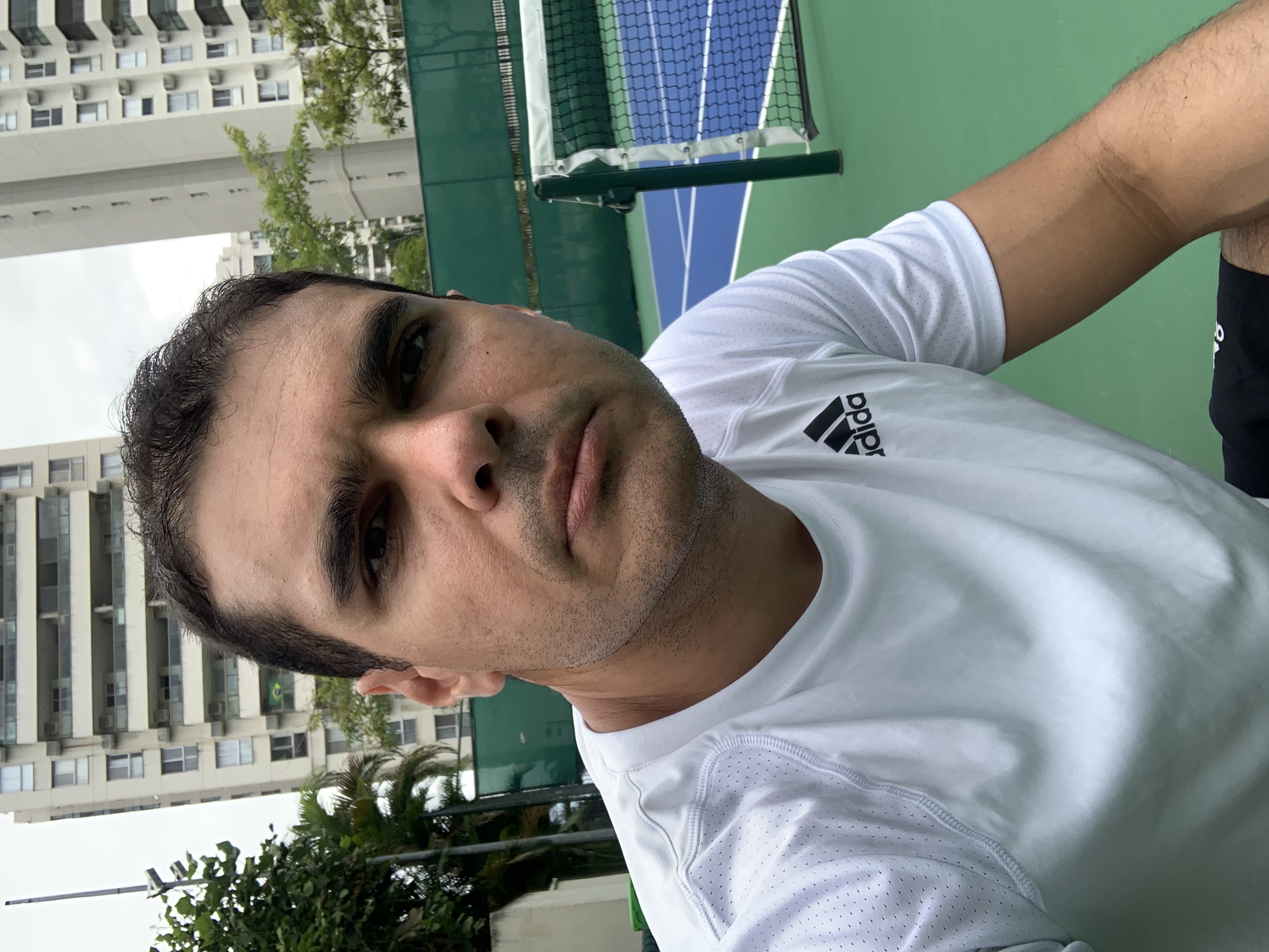 imagem jogador Gustavo Sines